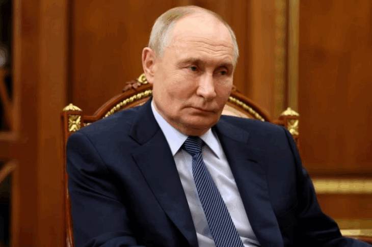 Новини світу - У Росії почали продавати свічки "з запахом Путіна"