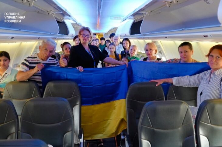 Новини України - З Ірану евакуювали 31 українця, серед них - 14 дітей