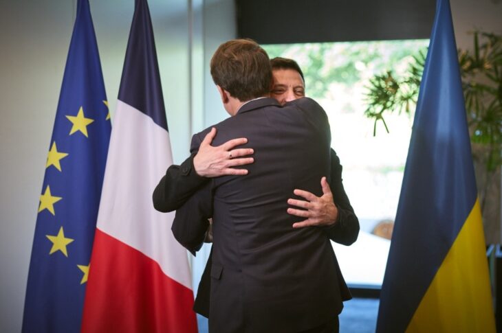 Новини України - Зеленський зустрівся з Макроном