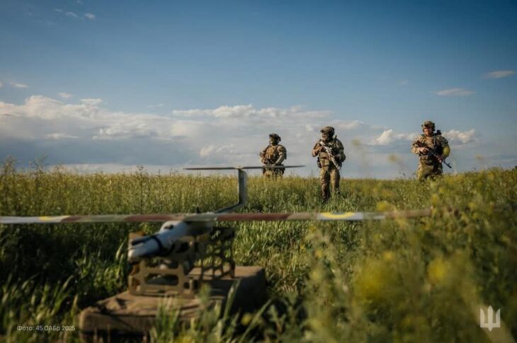 Новини України - ЗСУ відбивають атаки армії РФ на 10 напрямках