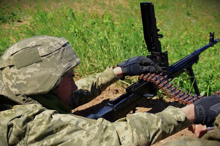 Новини України - ЗСУ відбивають атаки росіян на 12 напрямках