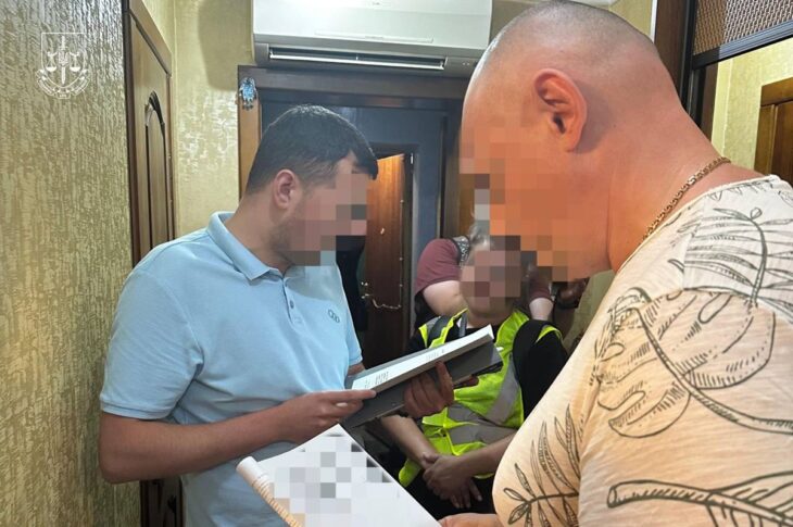 Новини України - Адвокат пропонував мільйон доларів за звільнення підзахисного