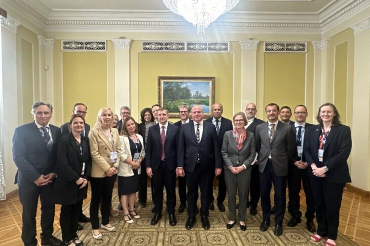 Новини України - До України прибула делегація послів ОБСЄ вперше за вісім років