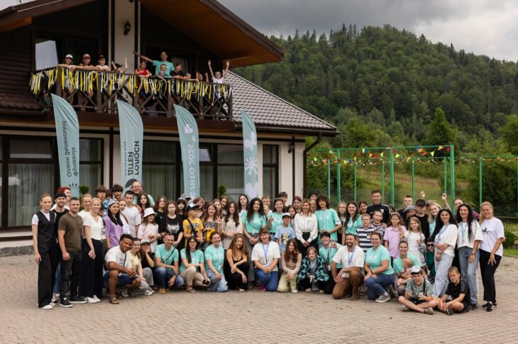 Перша леді України разом із командою Фундації Олени Зеленської відвідала «Голосний кемп» на Буковині