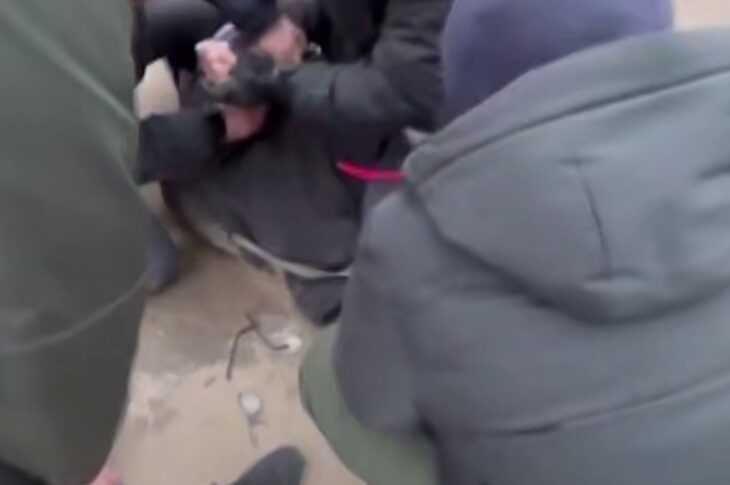 Новини світу - ФСБ затримала дев'ятьох росіян, що "закликали до вбивства силовиків"