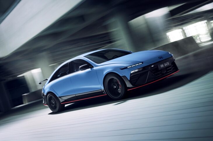Авто новини - Hyundai представила електричний седан Ioniq 6 N