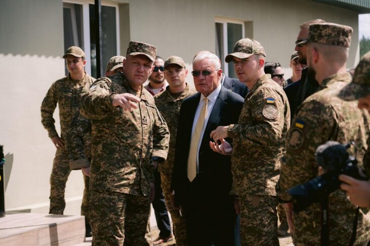 Новини України - Келлог відвідав тренування Нацгвардії