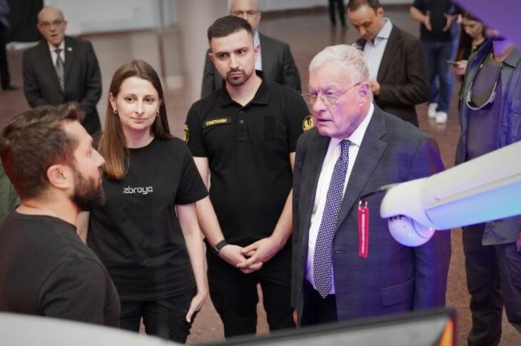 Новини України - Келлогу показали дрони українського виробництва