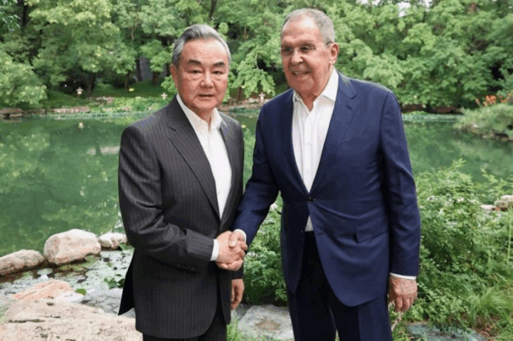 Новини світу - Лавров і Ван І обговорили війну в Україні та співпрацю РФ і Китаю