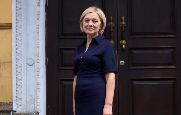 Новини України - Мовний омбудсман закликала скасувати для російської мови особливий статус