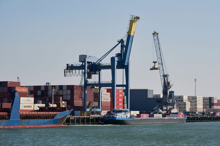 Новини світу - Найбільший порт Європи готують до війни з РФ - ЗМІ