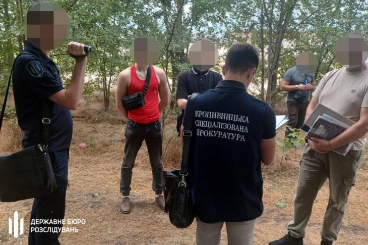 Новини України - Посадовець ТЦК за $1 тис. знімав з розшуку ухилянтів