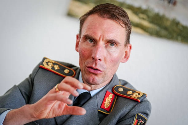 Новини світу - РФ зможе запускати водночас 2000 дронів по Україні - генерал ФРН