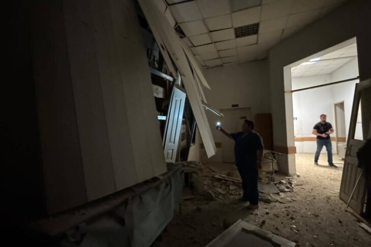 Новини України - Росіяни обстріляли лікарню в Херсоні: є поранені