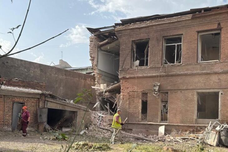 Новини України - Росіяни пошкодили три медзаклади на Харківщині