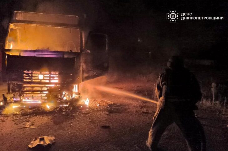 Новини України - Росіяни вдарили по рятувальниках під час гасіння пожежі на Дніпропетровщині