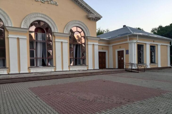 Новини України - Російські дрони пошкодили філармонію у Кропивницькому