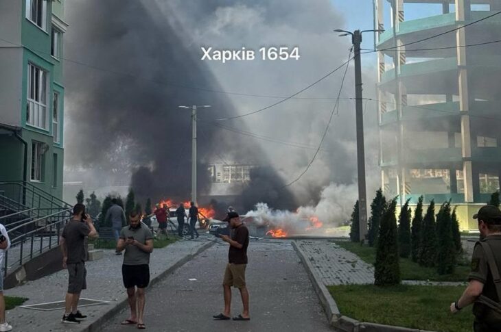Новини України - Центр Харкова зазнав удару КАБів, є поранені
