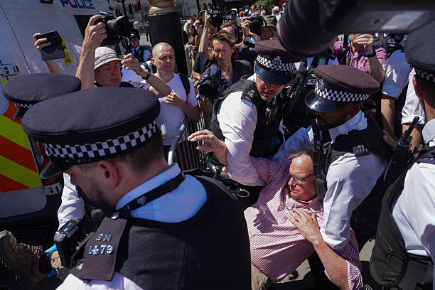 Новини світу - У Британії заарештували понад 70 активних прихильників Палестини