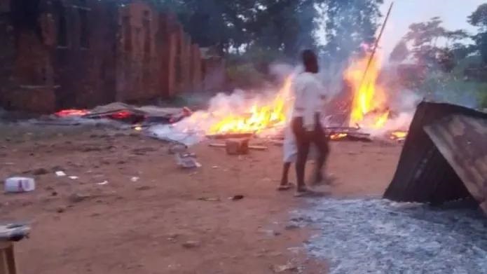 Новини світу - У ДР Конго бойовики напали на католицьку церкву і вбили 38 парафіян