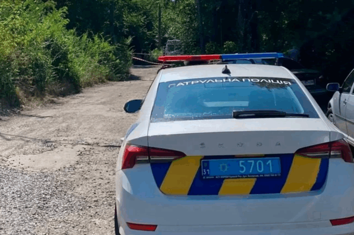 Новини України - У Кривому Розі чоловік ударив викруткою поліцейського та працівника ТЦК