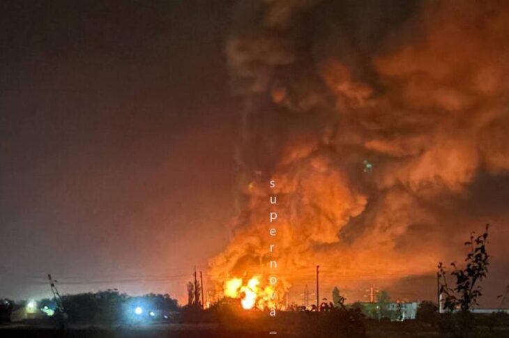 Новини світу - У РФ після удару БПЛА палає нафтобаза &ndash; соцмережі