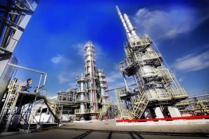 Новини світу - У Росії заявили про атаку дронів на Ільський НПЗ