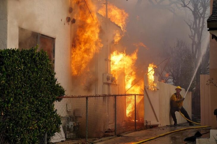 Новини світу - У США пожежа в будинку для літніх людей забрала життя дев'яти осіб