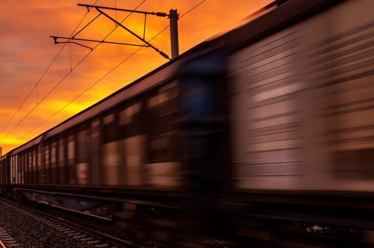 Новини світу - В Румунії поїзд "загубив" два вагони з пасажирами