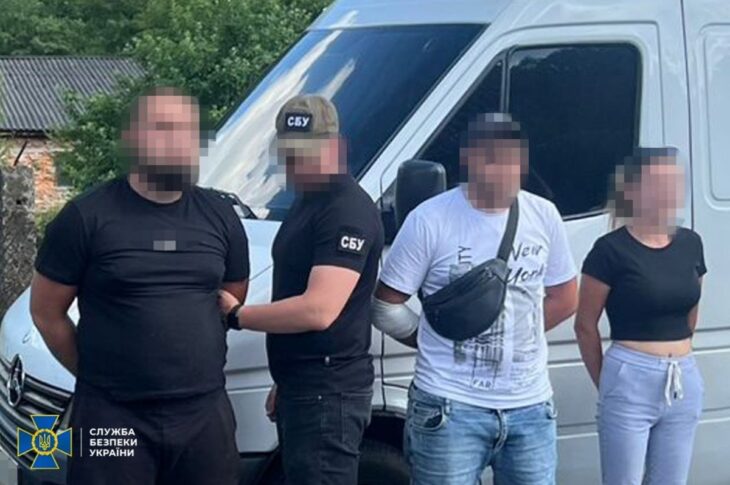 Новини України - Затримано 14 організаторів схем для ухилянтів