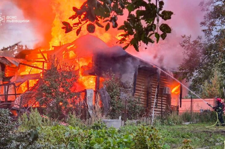 Новини України - ДСНС показала наслідка удару по Львову