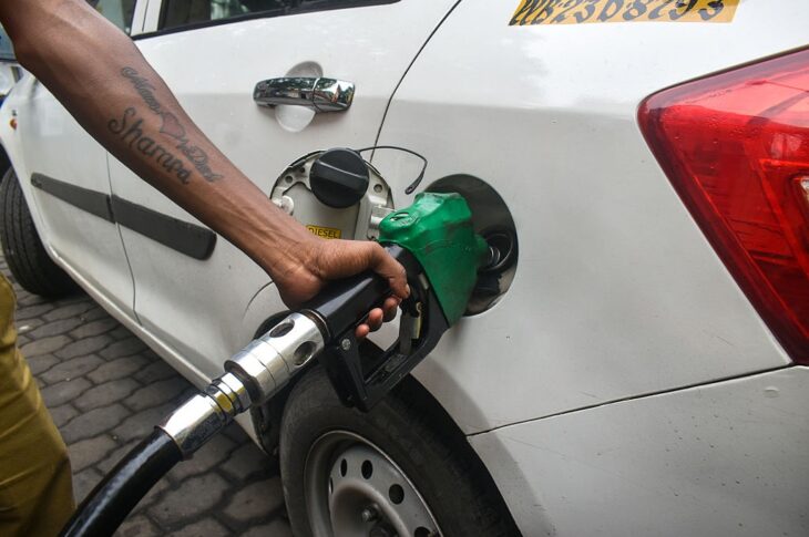 Новини бізнесу - Індія втратить через мита Трампа більше, ніж зекономила на російській нафті