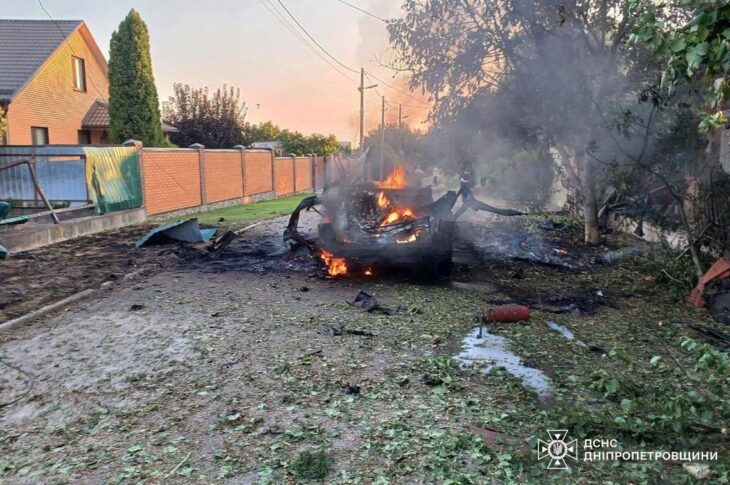Новини України - Обстріл Нікополя: росіяни атакували авто ДСНС