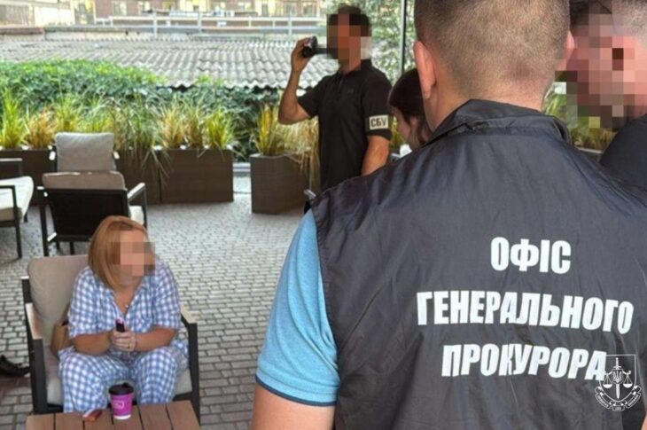 Новини України - Посадовицю Одеської митниці спіймали на хабарі