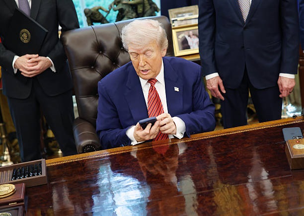 Новини України - Трамп зателефонує Зеленському і лідерам ЄС - ЗМІ