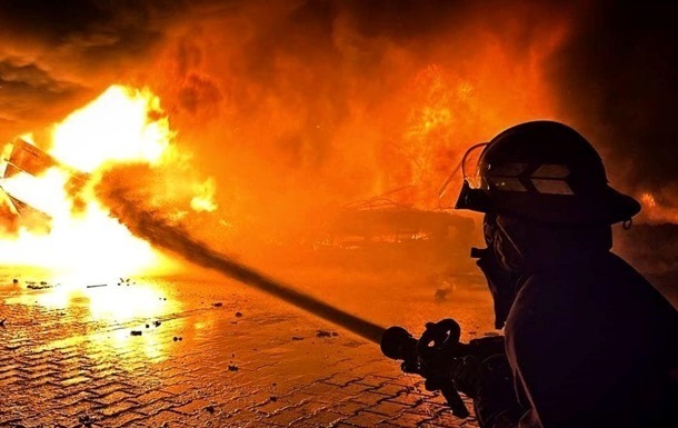 Новини світу - У РФ після атаки БПЛА горить залізнична станція