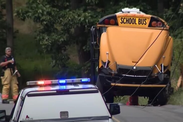 Новини світу - У США десятки дітей постраждали в ДТП з автобусом