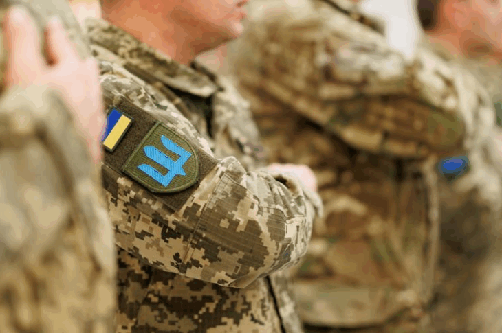 Новини України - Уряд посилив захист викривачів корупції у війську