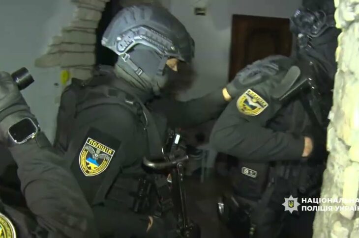 Торгівля людьми для трудової експлуатації іноземців в Україні: поліцейські викрили злочинну схему