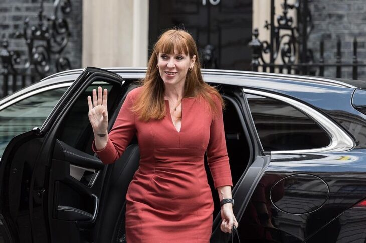 Новини світу - "Через податкову помилку": заступниця прем'єра Британії подала у відставку