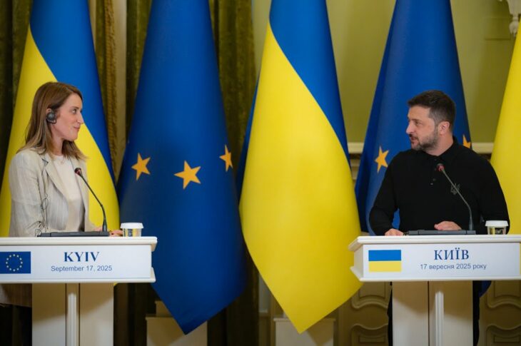 Спілкування Володимира Зеленського та Роберти Мецоли із журналістами