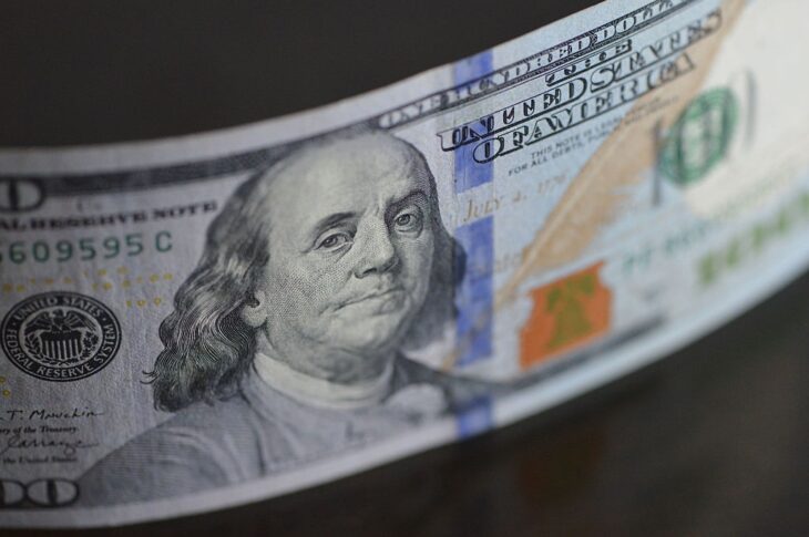 Новини бізнесу - Долар відіграв позиції після п’яти днів падіння