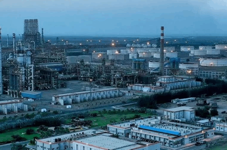 Новини світу - Експорт нафтопродуктів з індійського НПЗ Роснафти впав удвічі