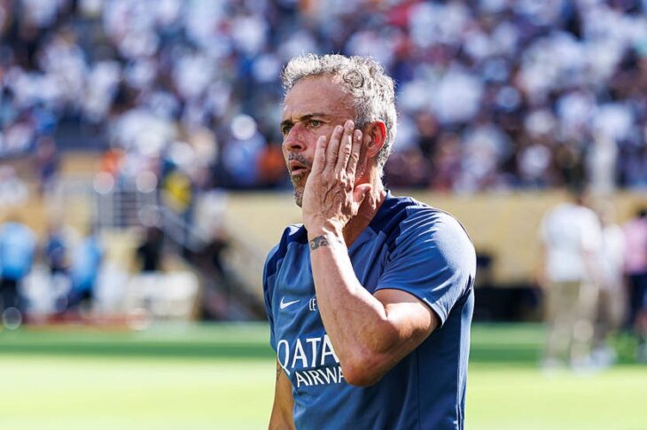 Новини спорту - Головного тренера ПСЖ госпіталізували з переломом і прооперували