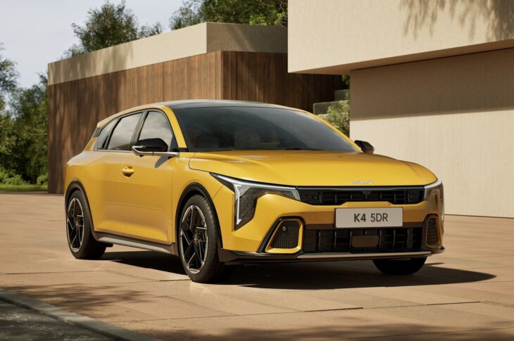 Авто новини - Kia виводить K4 на європейський ринок