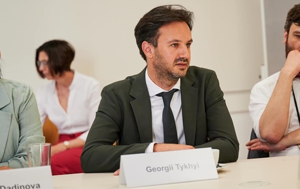 Новини України - МЗС: Україна блокує пропаганду, а Угорщина - журналістику