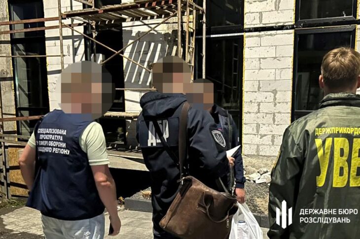 Новини України - На Хмельниччині затримали прикордонників, які вимагали хабар