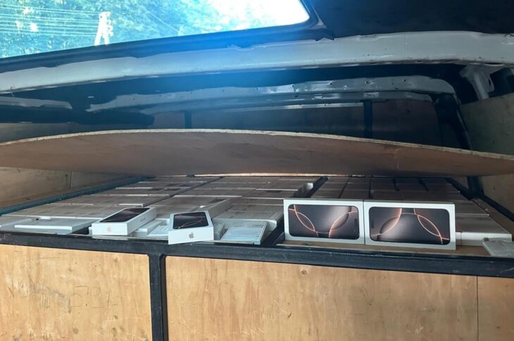 Новини України - На кордоні з Польщею вилучили рекордну партію iPhone