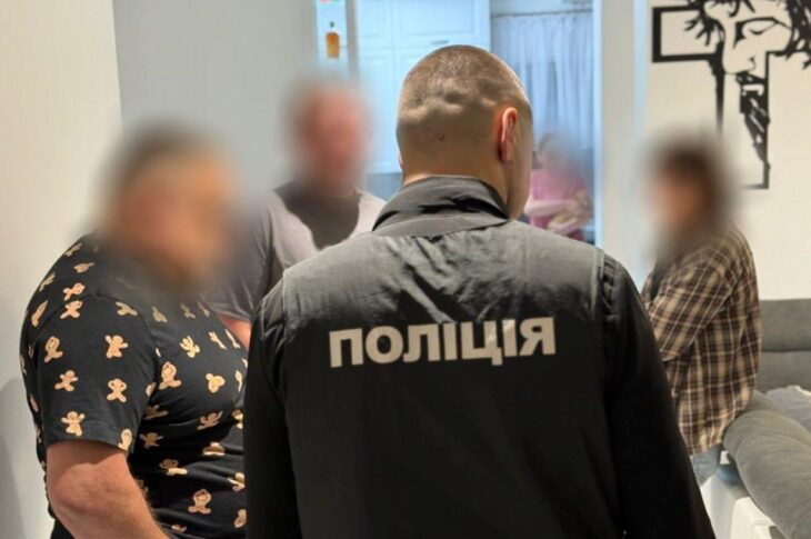 Новини України - На Прикарпатті затримали на хабарі депутата, що працює в ТЦК