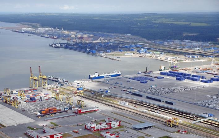 Новини бізнесу - Найбільший нафтовий порт РФ зупинив роботу після атаки дронів - ЗМІ